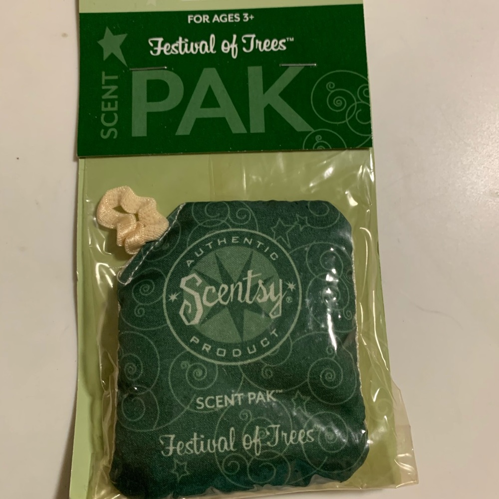 #7- Scentsy Scent Pak  Festival of Trees NIB